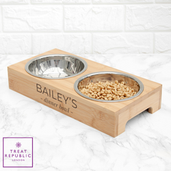 Image of a personalised dog bowl gift. Personalised gifts, jewellery, accessories and homeware from Treat Republic affiliated with SpookyMrsGreen.com mindful parenting and modern pagan lifestyle blog.